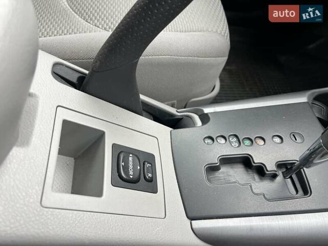 Серый Тойота РАВ 4, объемом двигателя 2.4 л и пробегом 143 тыс. км за 8500 $, фото 18 на Automoto.ua