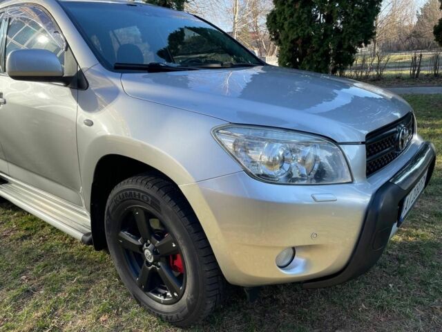 Тойота РАВ 4 2007 в Василькове на Automoto.ua Серый Тойота РАВ 4, объемом двигателя 2 л и пробегом 195 тыс. км за 10200 $, фото 10 на Automoto.ua