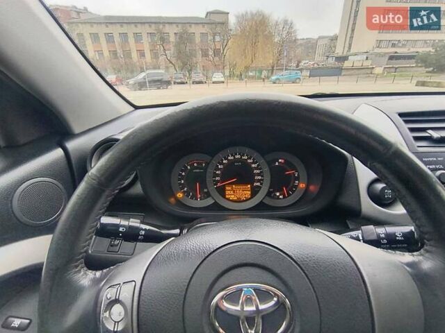 Серый Тойота РАВ 4, объемом двигателя 2.2 л и пробегом 265 тыс. км за 9400 $, фото 26 на Automoto.ua