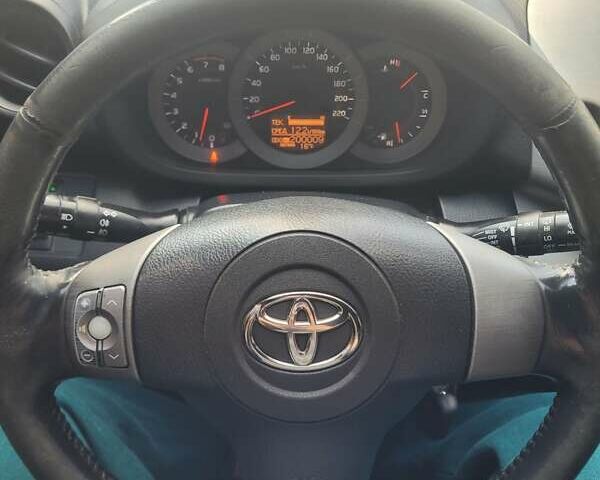 Сірий Тойота РАВ 4, об'ємом двигуна 2 л та пробігом 200 тис. км за 9500 $, фото 12 на Automoto.ua