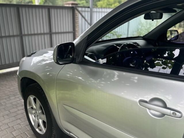 Сірий Тойота РАВ 4, об'ємом двигуна 2 л та пробігом 286 тис. км за 7000 $, фото 8 на Automoto.ua