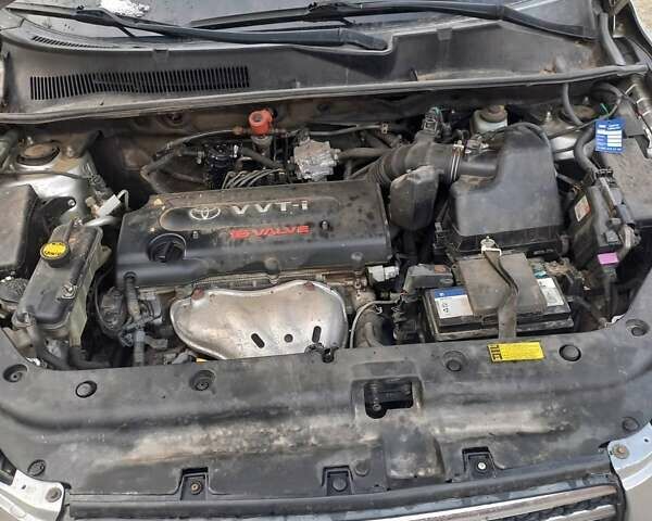 Серый Тойота РАВ 4, объемом двигателя 0 л и пробегом 282 тыс. км за 7700 $, фото 13 на Automoto.ua
