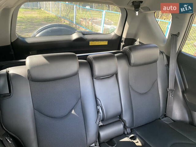 Серый Тойота РАВ 4, объемом двигателя 2.23 л и пробегом 203 тыс. км за 9990 $, фото 11 на Automoto.ua