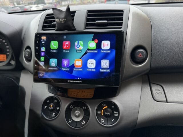 Сірий Тойота РАВ 4, об'ємом двигуна 2.4 л та пробігом 174 тис. км за 11700 $, фото 6 на Automoto.ua