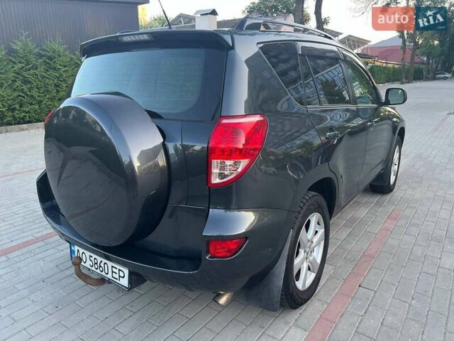 Серый Тойота РАВ 4, объемом двигателя 2 л и пробегом 243 тыс. км за 8800 $, фото 5 на Automoto.ua