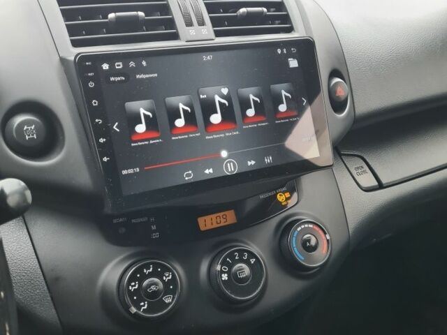 Серый Тойота РАВ 4, объемом двигателя 2 л и пробегом 238 тыс. км за 8800 $, фото 3 на Automoto.ua