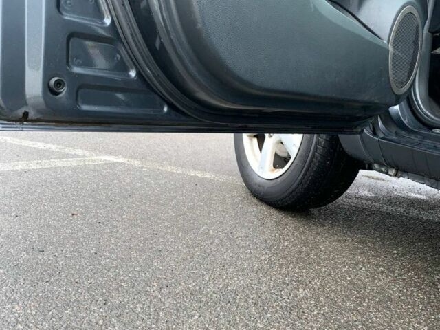 Серый Тойота РАВ 4, объемом двигателя 0 л и пробегом 340 тыс. км за 6958 $, фото 3 на Automoto.ua