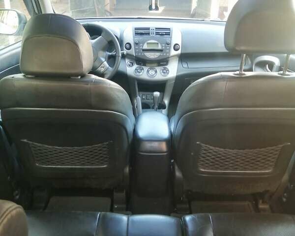 Серый Тойота РАВ 4, объемом двигателя 2 л и пробегом 230 тыс. км за 9700 $, фото 9 на Automoto.ua