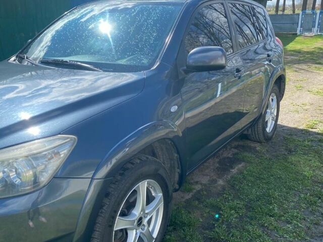 Сірий Тойота РАВ 4, об'ємом двигуна 2.2 л та пробігом 220 тис. км за 8300 $, фото 6 на Automoto.ua