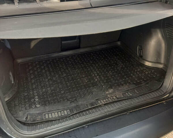 Тойота РАВ 4 2007 у Теребовле на Automoto.ua Сірий Тойота РАВ 4, об'ємом двигуна 2.2 л та пробігом 263 тис. км за 9200 $, фото 13 на Automoto.ua