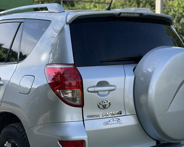 Серый Тойота РАВ 4, объемом двигателя 2.23 л и пробегом 291 тыс. км за 8600 $, фото 6 на Automoto.ua