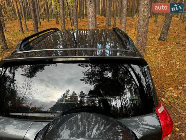 Серый Тойота РАВ 4, объемом двигателя 2 л и пробегом 232 тыс. км за 11500 $, фото 7 на Automoto.ua