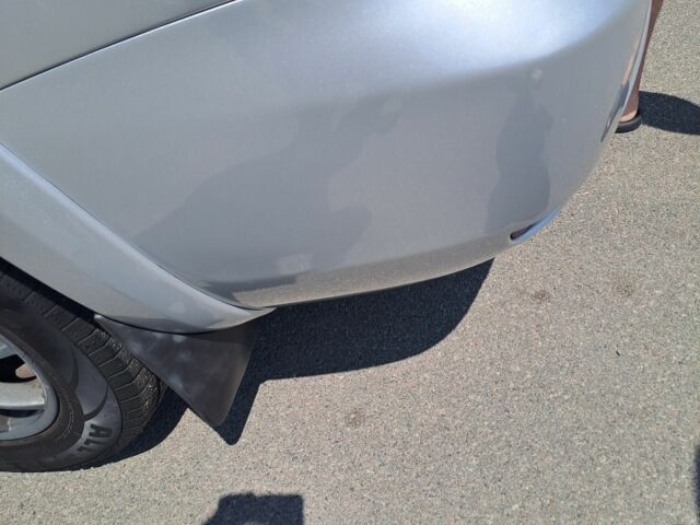 Серый Тойота РАВ 4, объемом двигателя 2.4 л и пробегом 273 тыс. км за 9500 $, фото 2 на Automoto.ua