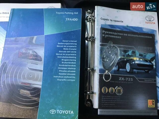 Серый Тойота РАВ 4, объемом двигателя 2 л и пробегом 114 тыс. км за 11700 $, фото 5 на Automoto.ua