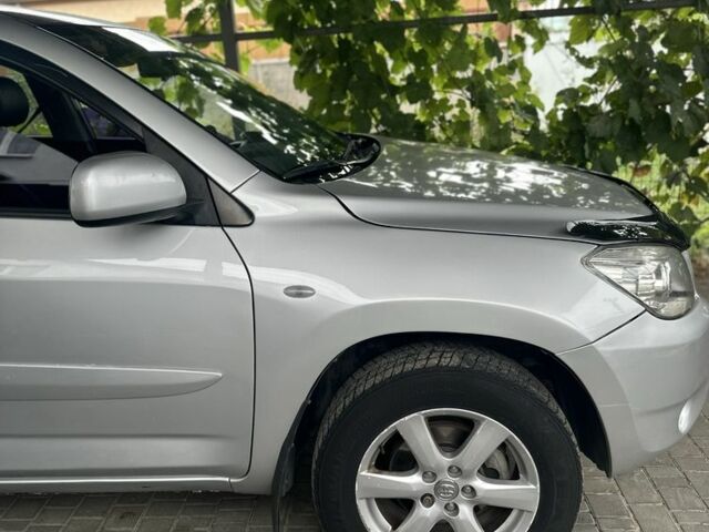 Сірий Тойота РАВ 4, об'ємом двигуна 2 л та пробігом 286 тис. км за 7000 $, фото 3 на Automoto.ua