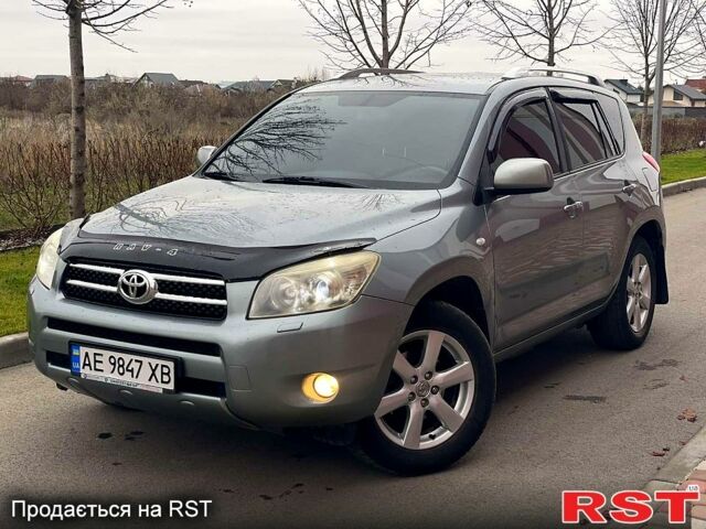 Серый Тойота РАВ 4, объемом двигателя 2 л и пробегом 200 тыс. км за 8800 $, фото 8 на Automoto.ua
