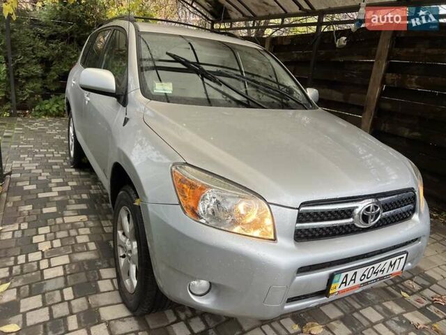 Серый Тойота РАВ 4, объемом двигателя 2.4 л и пробегом 143 тыс. км за 8500 $, фото 25 на Automoto.ua