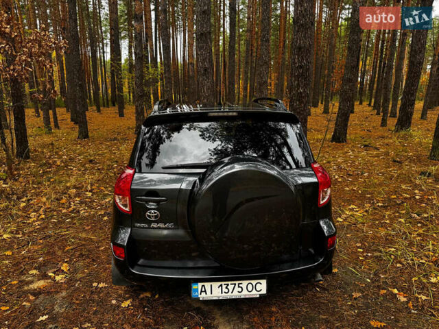 Серый Тойота РАВ 4, объемом двигателя 2 л и пробегом 232 тыс. км за 11500 $, фото 40 на Automoto.ua