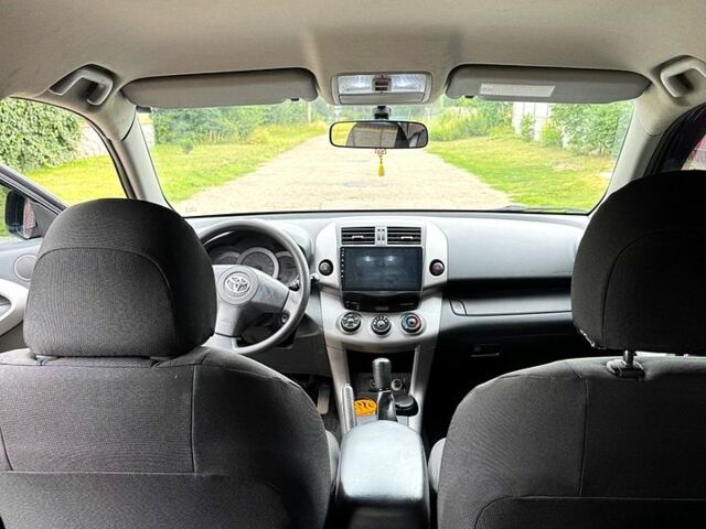 Серый Тойота РАВ 4, объемом двигателя 1.6 л и пробегом 230 тыс. км за 9400 $, фото 6 на Automoto.ua