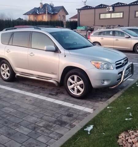 Сірий Тойота РАВ 4, об'ємом двигуна 2.4 л та пробігом 190 тис. км за 14400 $, фото 1 на Automoto.ua