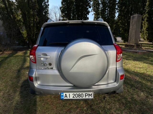 Тойота РАВ 4 2007 в Василькове на Automoto.ua Серый Тойота РАВ 4, объемом двигателя 2 л и пробегом 195 тыс. км за 10200 $, фото 14 на Automoto.ua