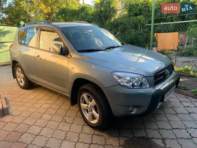Серый Тойота РАВ 4, объемом двигателя 0 л и пробегом 102 тыс. км за 12000 $, фото 3 на Automoto.ua