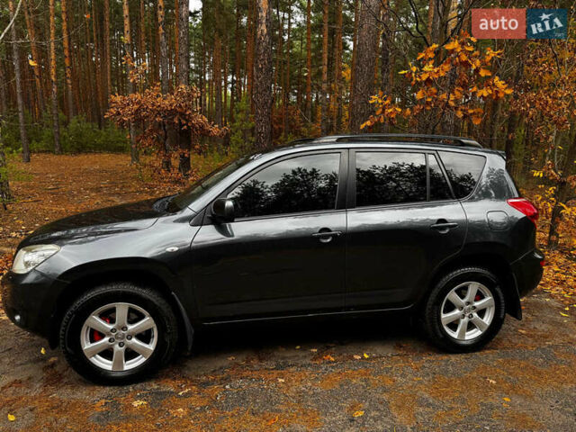 Серый Тойота РАВ 4, объемом двигателя 2 л и пробегом 232 тыс. км за 11500 $, фото 9 на Automoto.ua