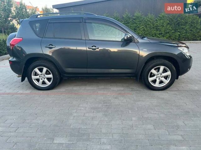 Серый Тойота РАВ 4, объемом двигателя 2 л и пробегом 243 тыс. км за 8800 $, фото 8 на Automoto.ua