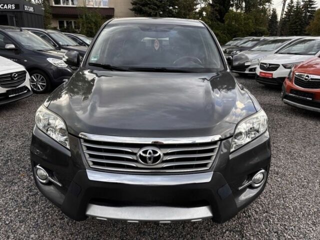 Серый Тойота РАВ 4, объемом двигателя 2.2 л и пробегом 177 тыс. км за 2800 $, фото 1 на Automoto.ua