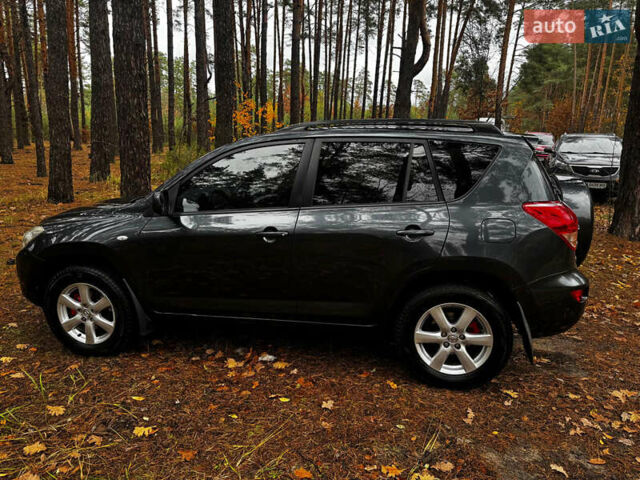 Серый Тойота РАВ 4, объемом двигателя 2 л и пробегом 232 тыс. км за 11500 $, фото 8 на Automoto.ua