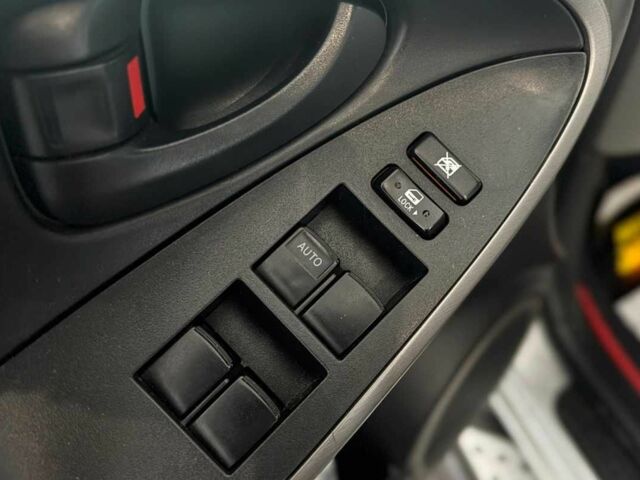 Серый Тойота РАВ 4, объемом двигателя 2.4 л и пробегом 144 тыс. км за 11000 $, фото 18 на Automoto.ua