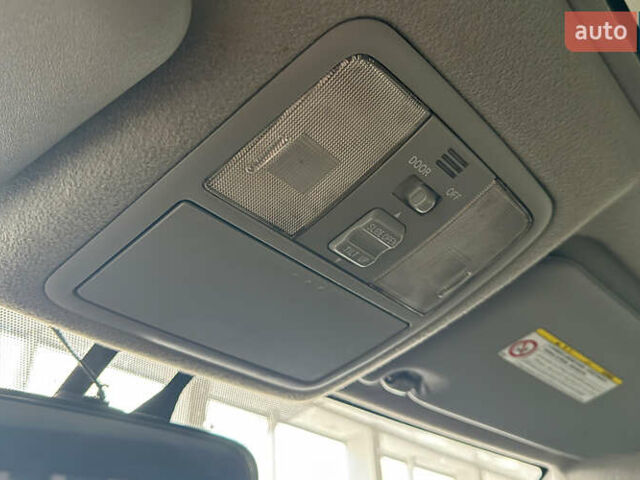 Сірий Тойота РАВ 4, об'ємом двигуна 2.36 л та пробігом 144 тис. км за 11000 $, фото 17 на Automoto.ua