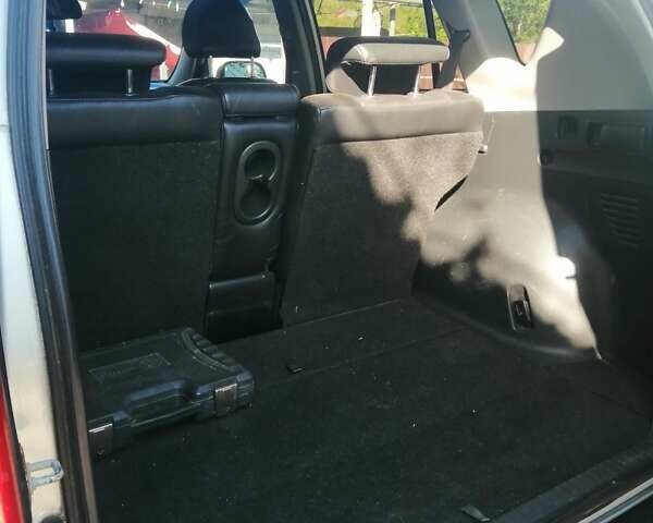 Серый Тойота РАВ 4, объемом двигателя 2 л и пробегом 230 тыс. км за 9700 $, фото 10 на Automoto.ua