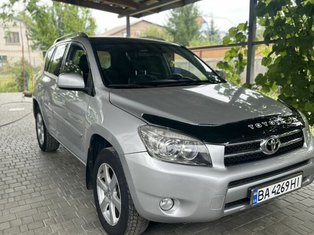 Сірий Тойота РАВ 4, об'ємом двигуна 2 л та пробігом 286 тис. км за 7000 $, фото 1 на Automoto.ua