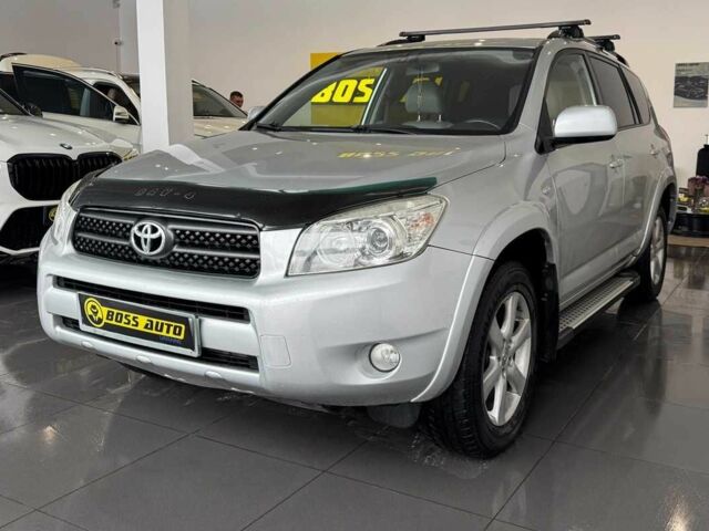 Серый Тойота РАВ 4, объемом двигателя 2.4 л и пробегом 144 тыс. км за 11000 $, фото 2 на Automoto.ua