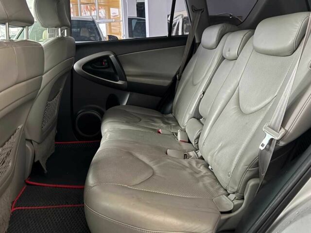 Серый Тойота РАВ 4, объемом двигателя 2.4 л и пробегом 144 тыс. км за 11000 $, фото 19 на Automoto.ua