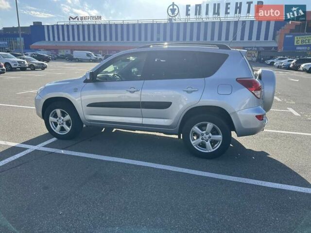 Серый Тойота РАВ 4, объемом двигателя 2.23 л и пробегом 279 тыс. км за 10100 $, фото 7 на Automoto.ua