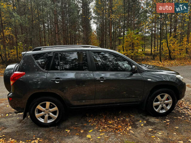 Серый Тойота РАВ 4, объемом двигателя 2 л и пробегом 232 тыс. км за 11500 $, фото 46 на Automoto.ua