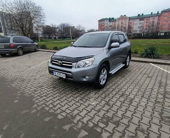 Серый Тойота РАВ 4, объемом двигателя 2.2 л и пробегом 265 тыс. км за 9400 $, фото 6 на Automoto.ua