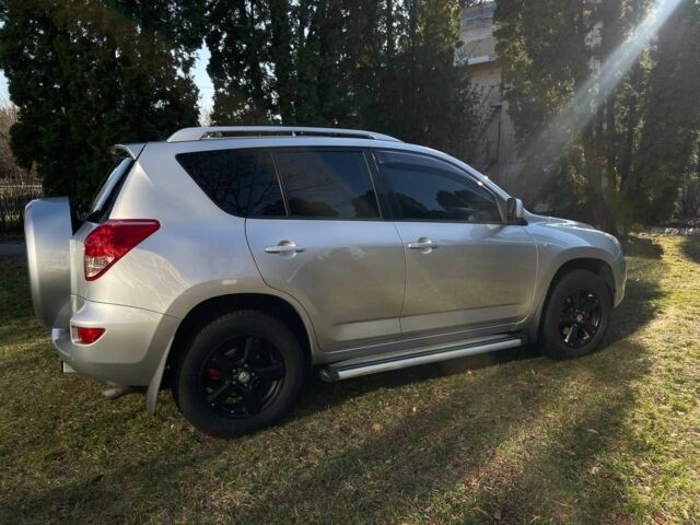 Тойота РАВ 4 2007 в Василькове на Automoto.ua Серый Тойота РАВ 4, объемом двигателя 2 л и пробегом 195 тыс. км за 10200 $, фото 11 на Automoto.ua