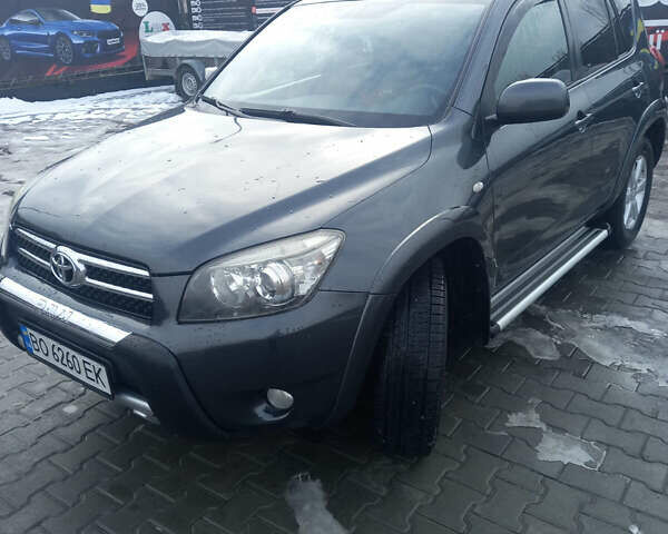 Тойота РАВ 4 2007 у Теребовле на Automoto.ua Сірий Тойота РАВ 4, об'ємом двигуна 2.2 л та пробігом 263 тис. км за 9200 $, фото 2 на Automoto.ua