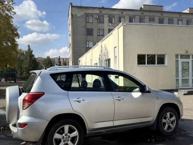 Серый Тойота РАВ 4, объемом двигателя 2.2 л и пробегом 400 тыс. км за 4900 $, фото 5 на Automoto.ua