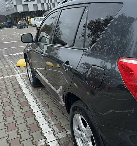 Серый Тойота РАВ 4, объемом двигателя 2 л и пробегом 252 тыс. км за 9700 $, фото 3 на Automoto.ua