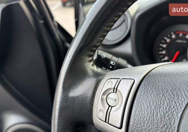 Сірий Тойота РАВ 4, об'ємом двигуна 2 л та пробігом 90 тис. км за 12300 $, фото 105 на Automoto.ua