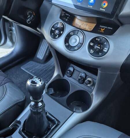 Серый Тойота РАВ 4, объемом двигателя 2.23 л и пробегом 293 тыс. км за 7999 $, фото 67 на Automoto.ua