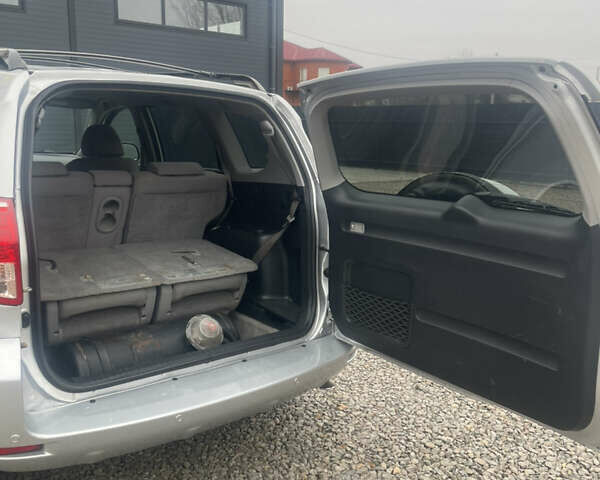 Сірий Тойота РАВ 4, об'ємом двигуна 2.4 л та пробігом 158 тис. км за 8500 $, фото 8 на Automoto.ua