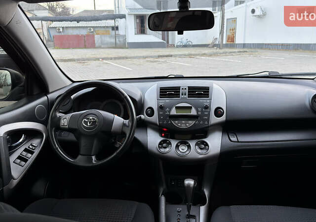 Сірий Тойота РАВ 4, об'ємом двигуна 2 л та пробігом 90 тис. км за 12300 $, фото 133 на Automoto.ua