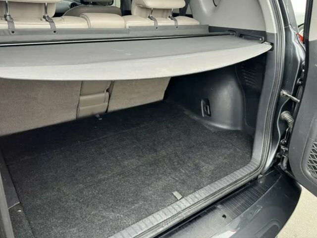 Серый Тойота РАВ 4, объемом двигателя 2 л и пробегом 190 тыс. км за 11700 $, фото 3 на Automoto.ua