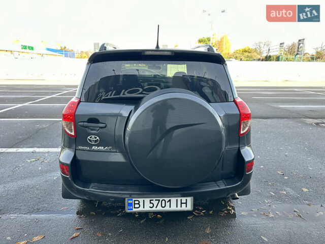 Серый Тойота РАВ 4, объемом двигателя 2 л и пробегом 213 тыс. км за 9999 $, фото 14 на Automoto.ua