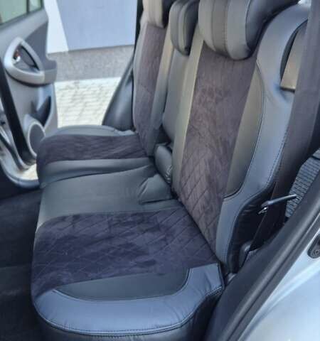 Серый Тойота РАВ 4, объемом двигателя 2.23 л и пробегом 293 тыс. км за 7999 $, фото 50 на Automoto.ua